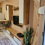 Felis Apartament *