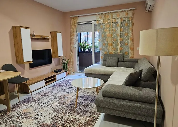 Felis Apartman Tirana